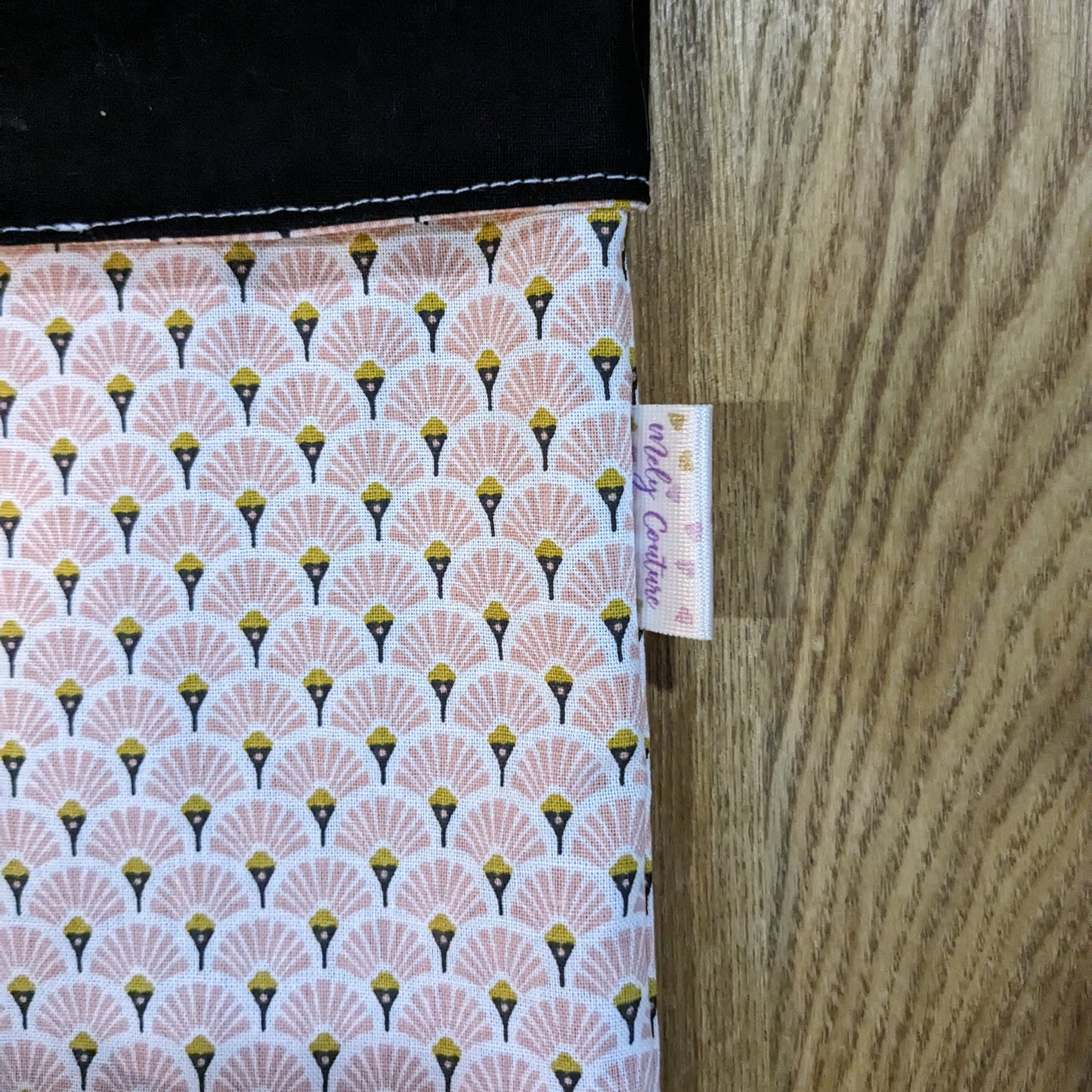 Coffret Merci maîtresse / maître / nounou : garde-page + pochette à livre + petit savon