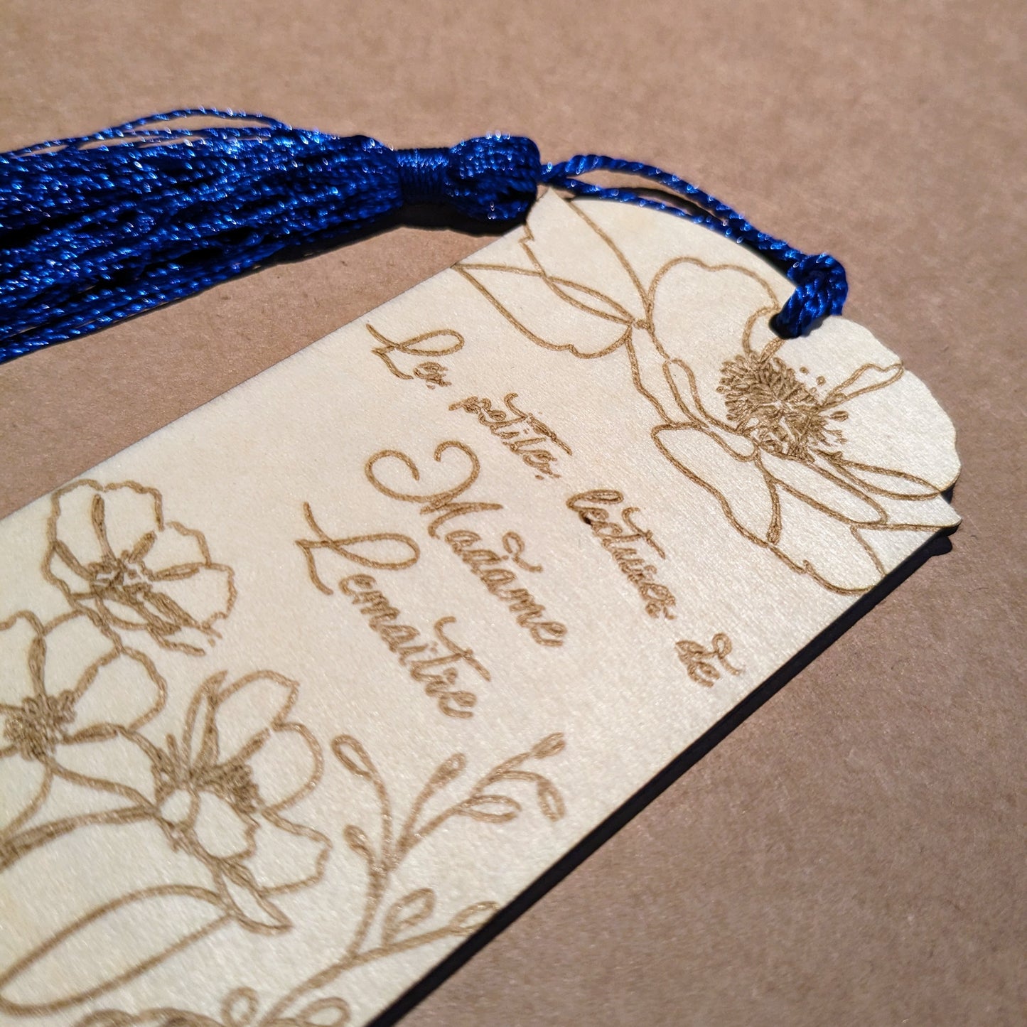 Coffret Merci maîtresse / maître / nounou : garde-page + pochette à livre + petit savon