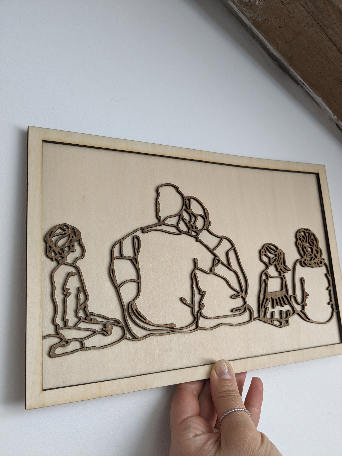Ma famille en lignes de bois