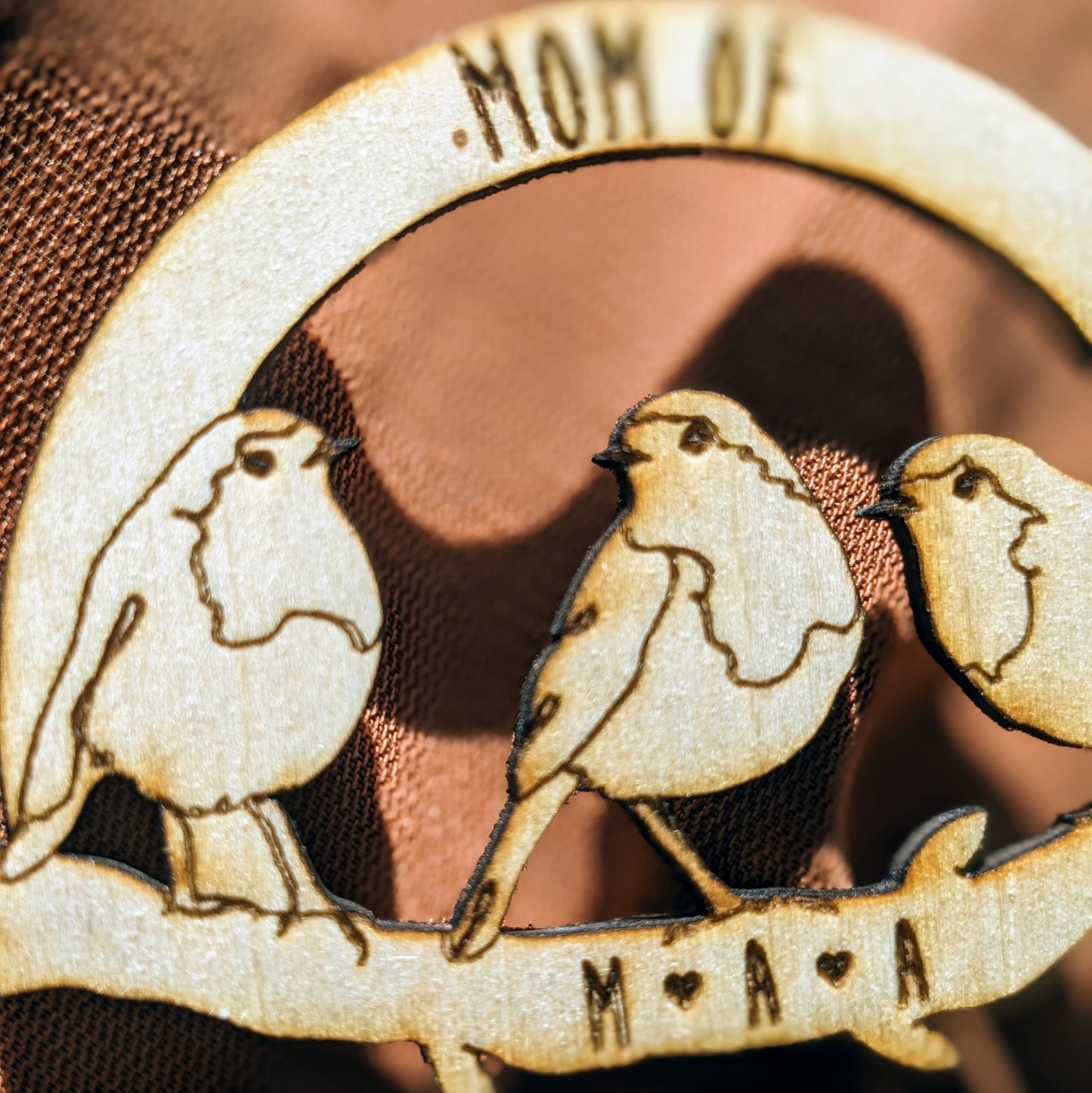 Broche personnalisée : Mom of / modèle oiseaux