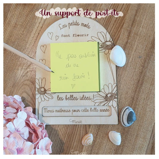 Support de post its et crayon qui dessine un bel été